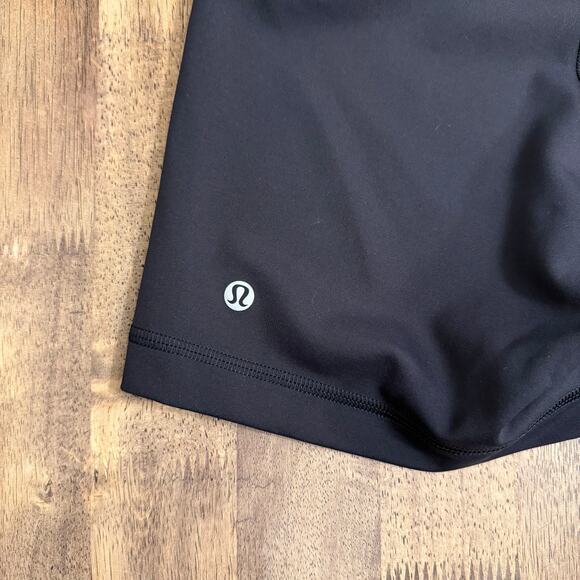 Lululemon Wunder Train Short High Rise 4” Everlux Biker Yoga Gym Black Size 6 - Picture 8 of 9